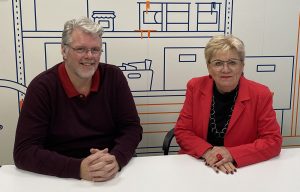 Riet Middelhoek en Haiko Bollee van Huurdersraad Vidomes